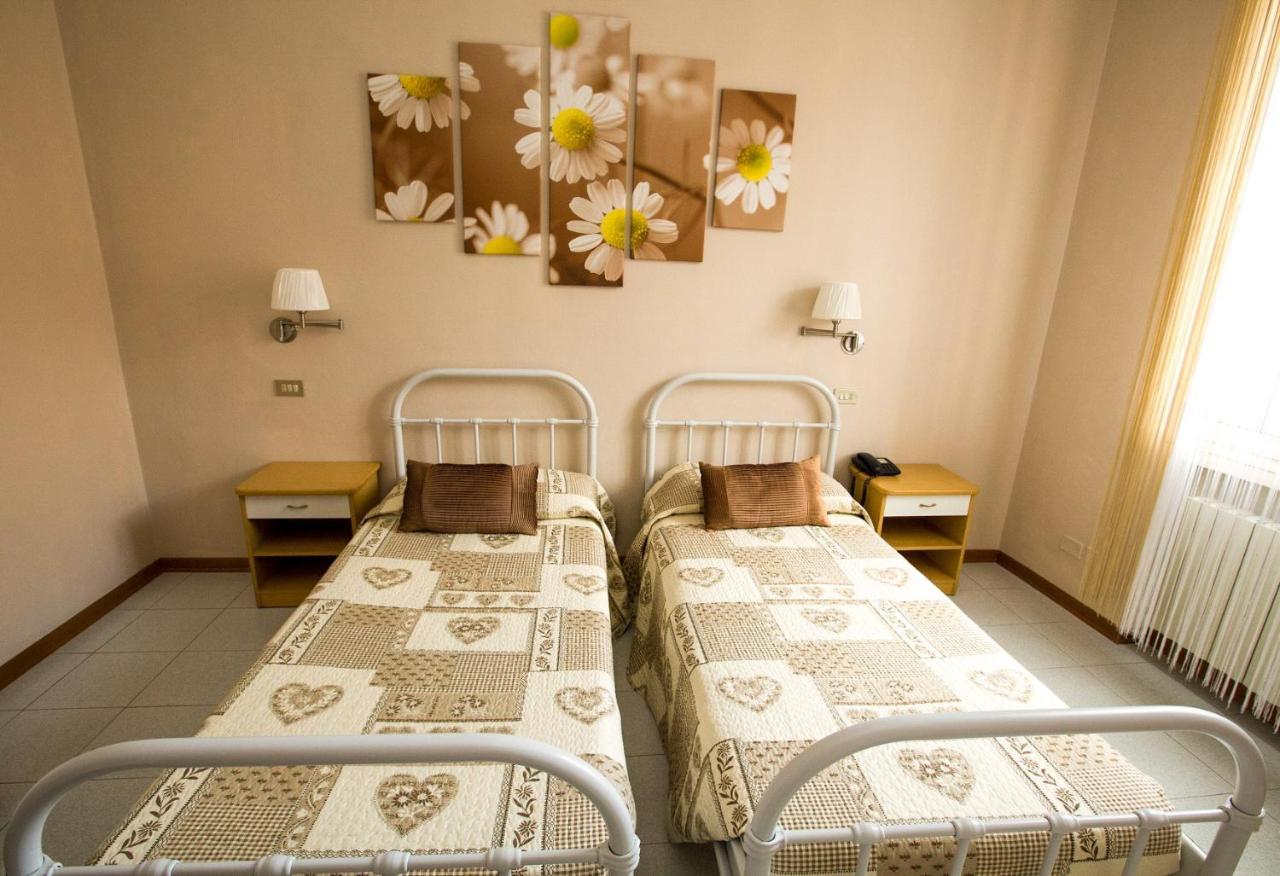 בולוניה Hotel Arcoveggio מראה חיצוני תמונה