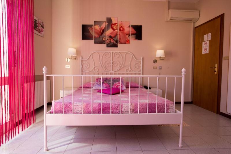 בולוניה Hotel Arcoveggio מראה חיצוני תמונה