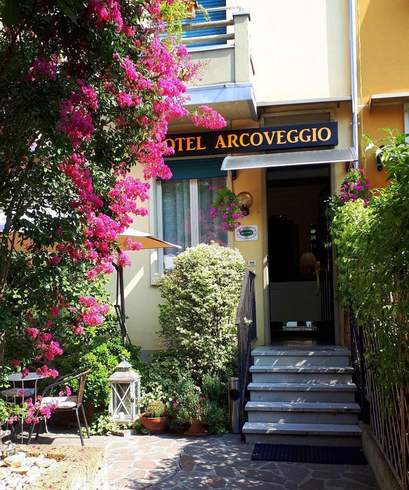 בולוניה Hotel Arcoveggio מראה חיצוני תמונה
