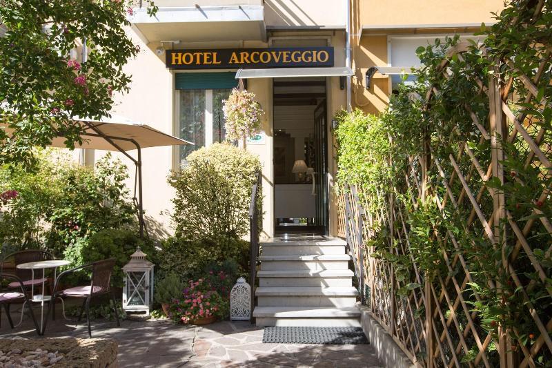 בולוניה Hotel Arcoveggio מראה חיצוני תמונה