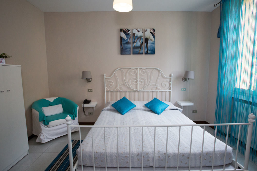 בולוניה Hotel Arcoveggio מראה חיצוני תמונה