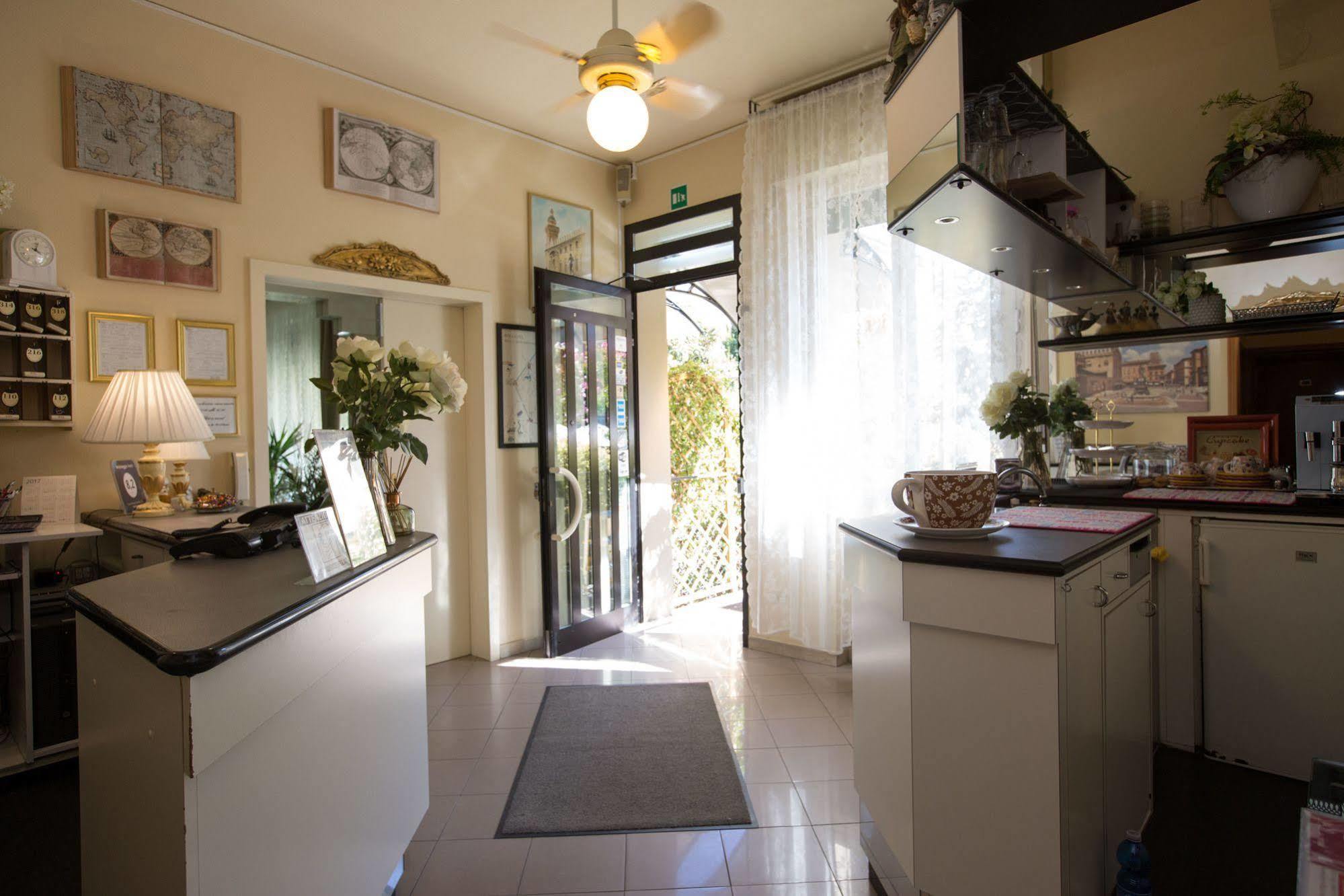 בולוניה Hotel Arcoveggio מראה חיצוני תמונה